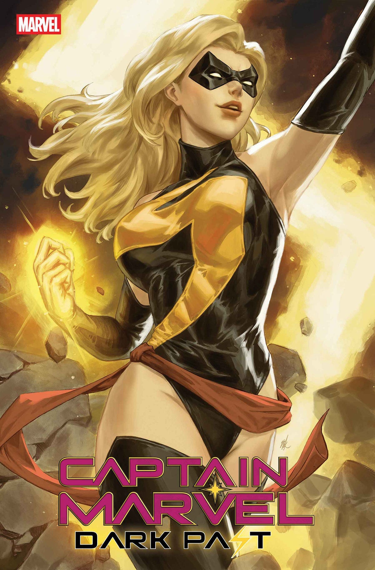 Captain Marvel: Dark Past #1 (Ejikure Foil Variant)