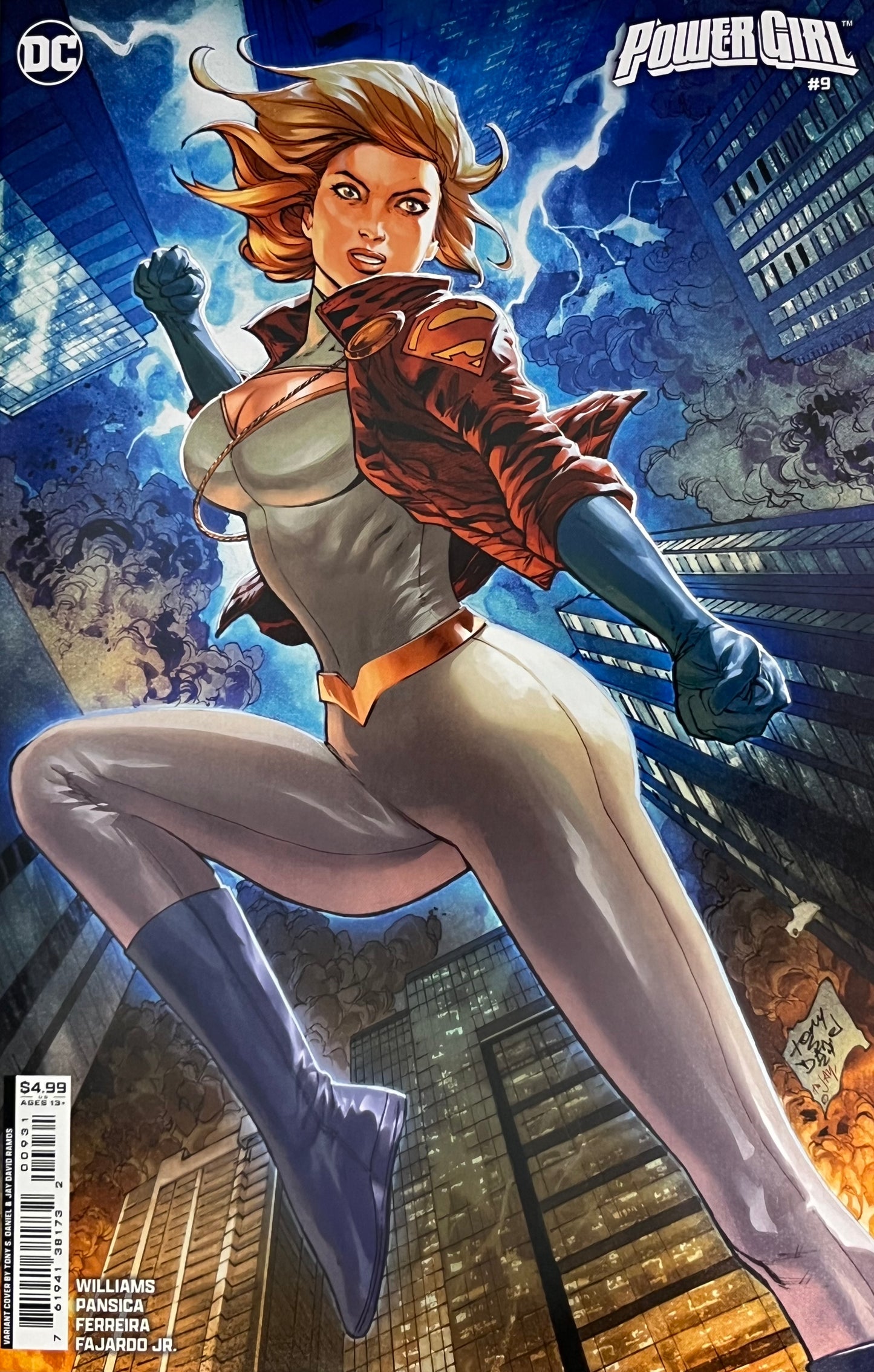 Power Girl #9 (Daniel Cover)